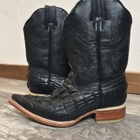 Leather boots - Picture 3 of 4